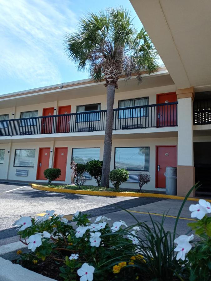 Hole Inn The Wall Hotel - Fort Walton Beach - Sunset Plaza - Nearby Beaches & Hurlburt Εξωτερικό φωτογραφία